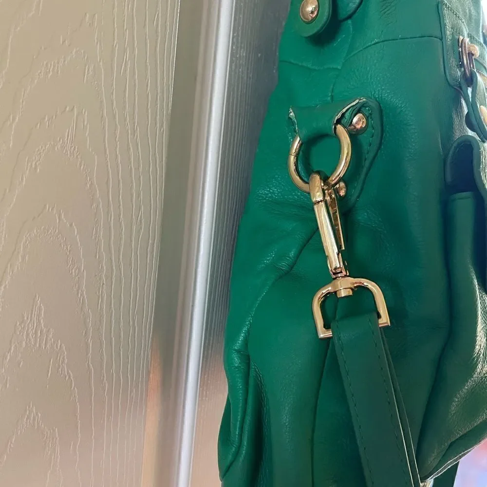 Emma Fox leather green Satchel/Shoulder bag with gold tone hardwares and accents